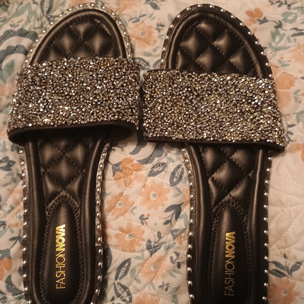 Fashion Nova Black and Silver Women's Sandals